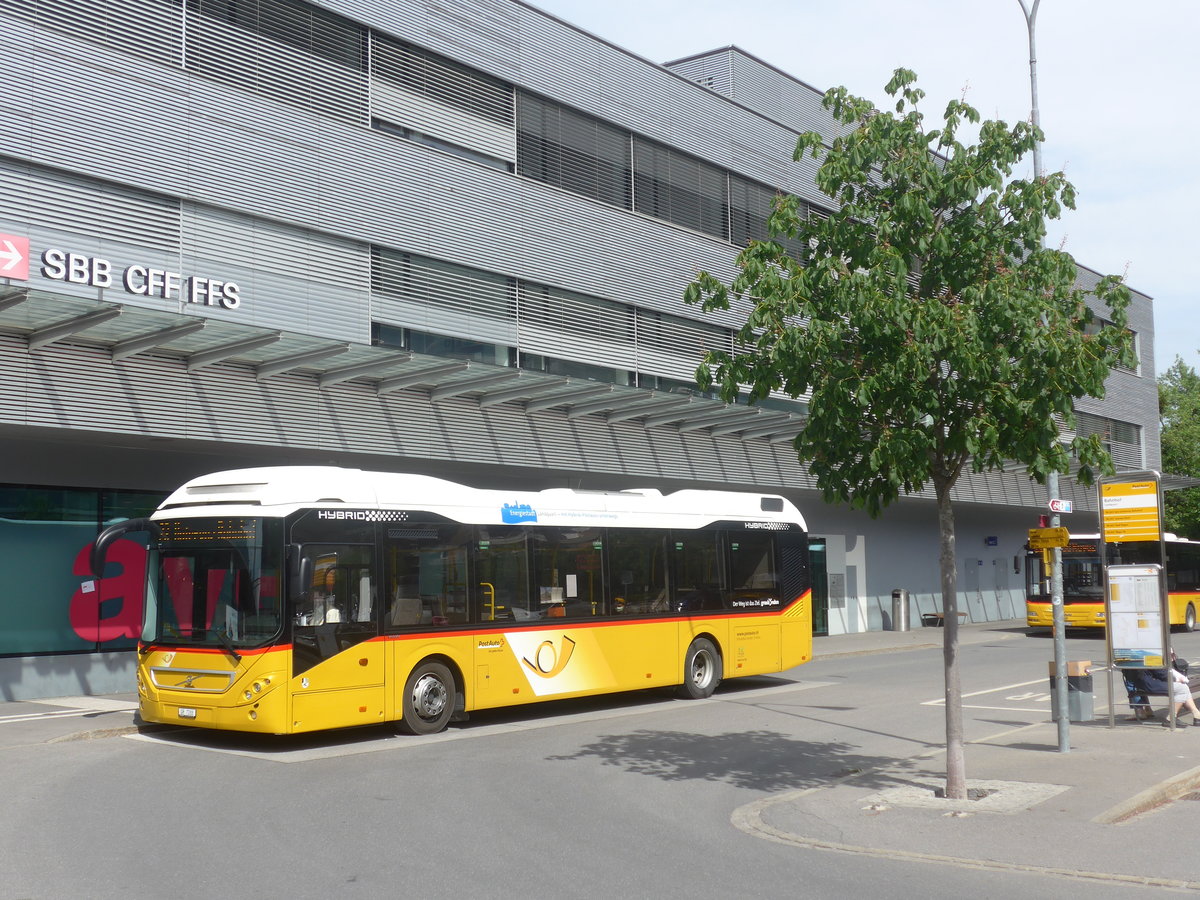 (217'184) - D�nser, Trimmis - GR 7288 - Volvo am 23. Mai 2020 beim Bahnhof Landquart