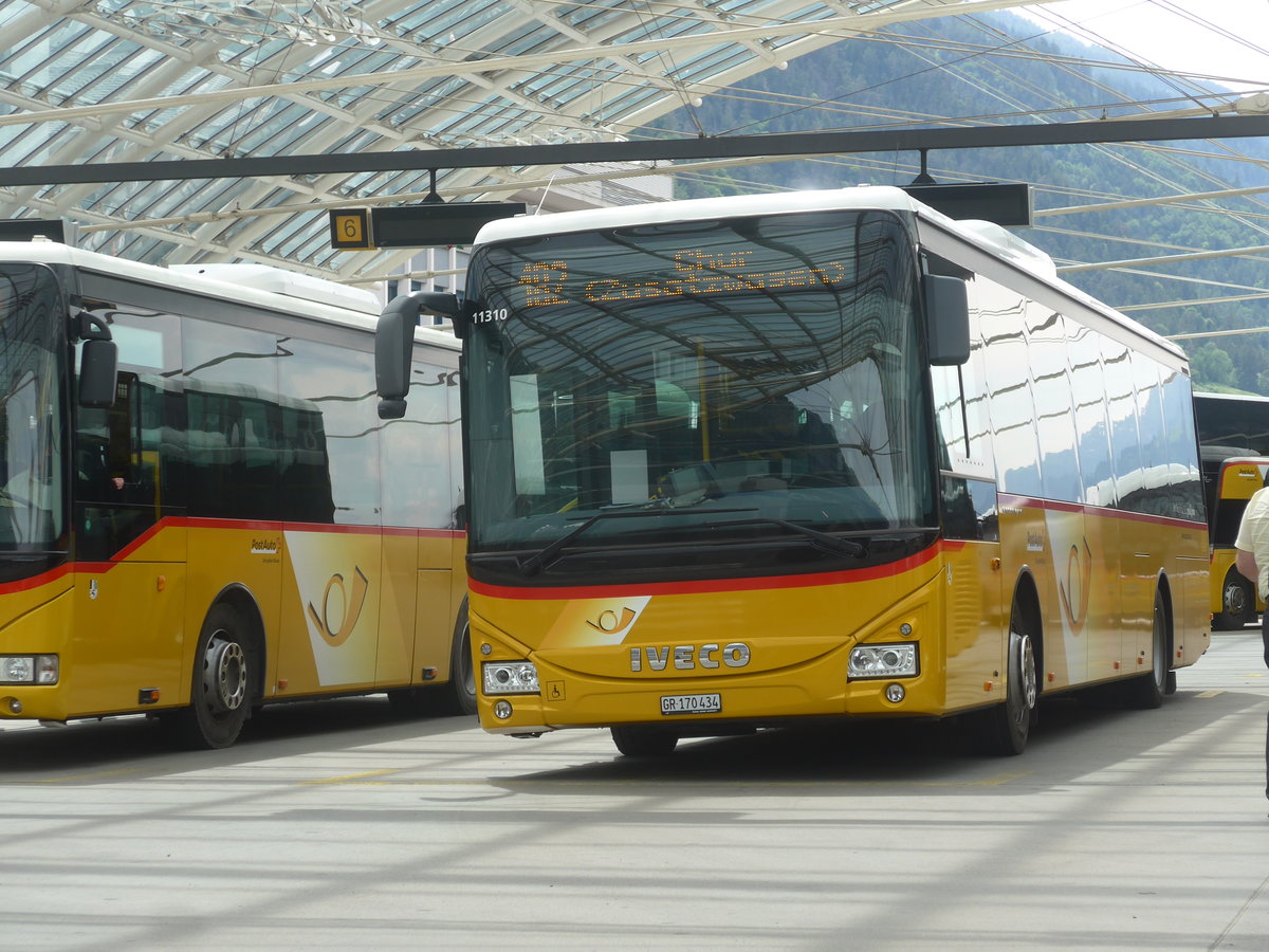 (217'250) - PostAuto Graub�nden - GR 170'434 - Iveco (ex Lagerfahrzeug Iveco) am 23. Mai 2020 in Chur, Postautostation