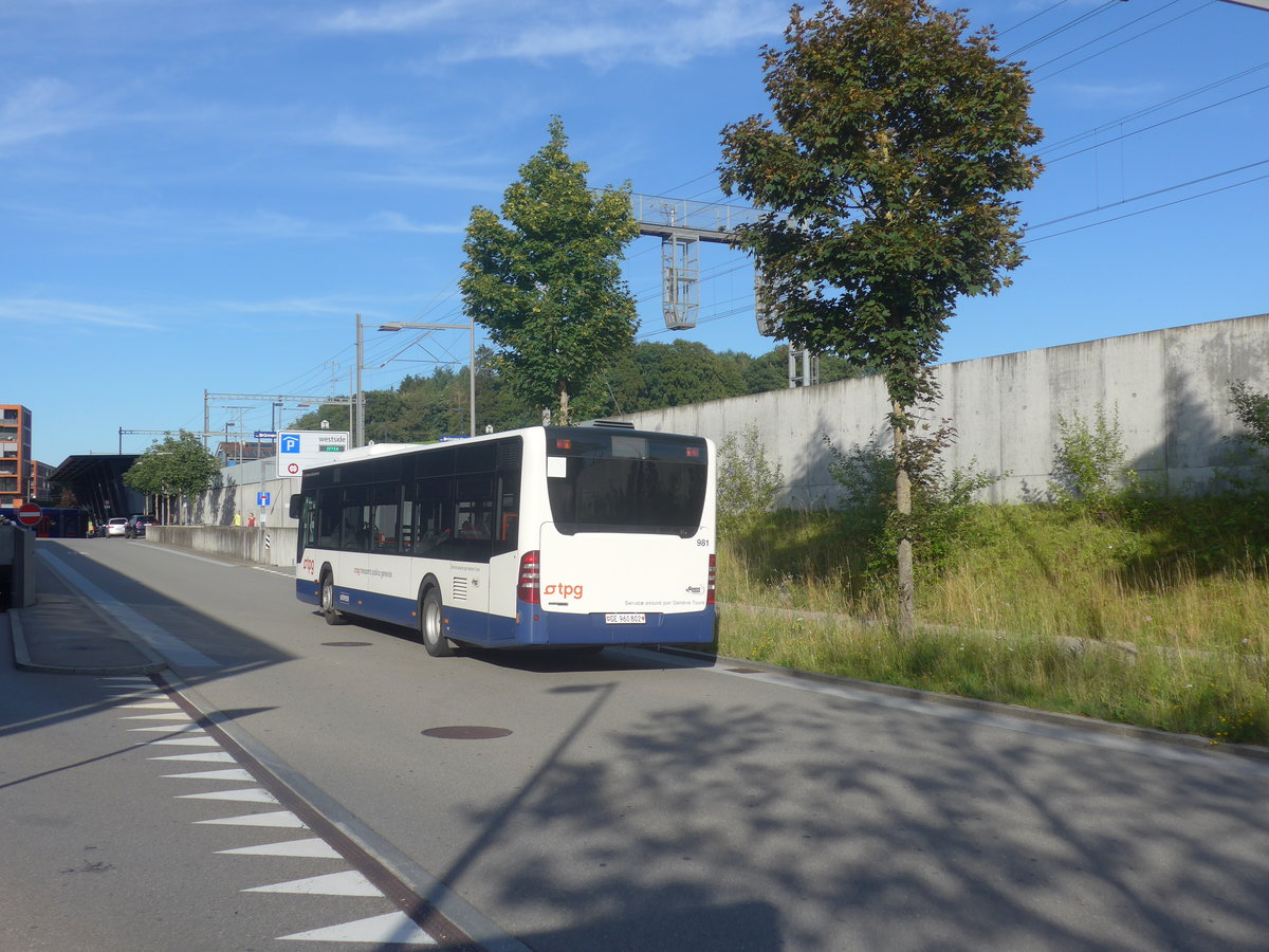 (218'435) - Gen�ve-Tours, Gen�ve - Nr. 981/GE 960'802 - Mercedes am 4. Juli 2020 beim Bahnhof Bern Br�nnen Westside
