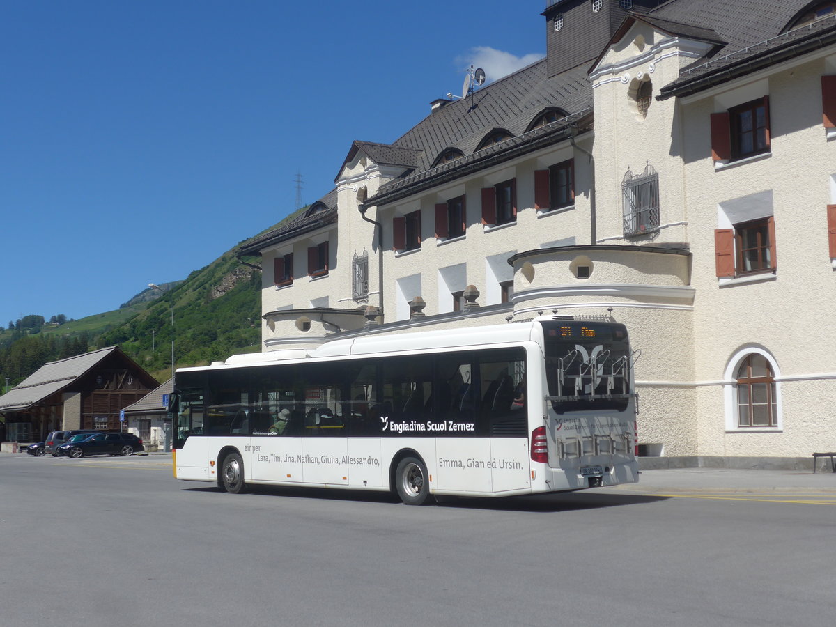 (218'477) - PostAuto Graub�nden - GR 102'394 - Mercedes am 5. Juli 2020 beim Bahnhof Scuol-Tarasp
