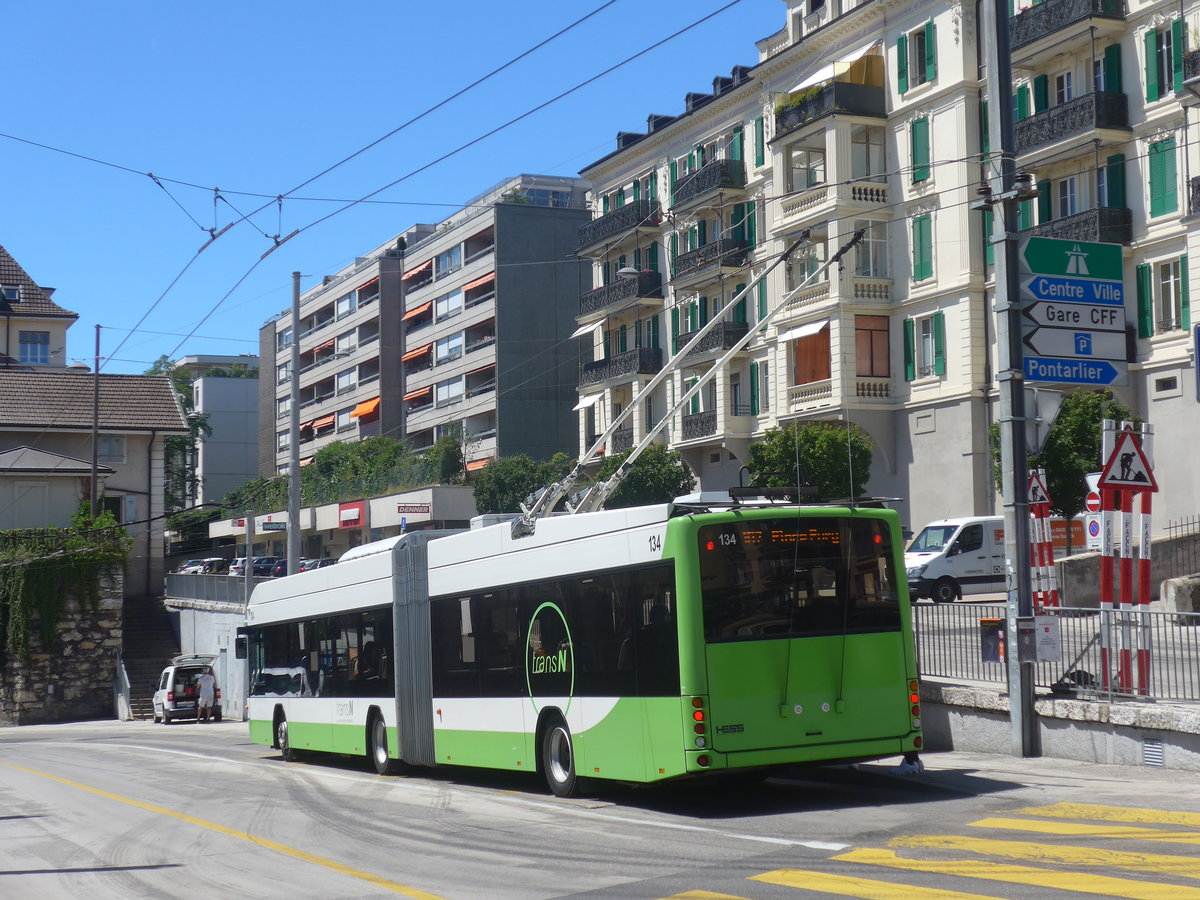 (218'532) - transN, La Chaux-de-Fonds - Nr. 134 - Hess/Hess Gelenktrolleybus (ex TN Neuch�tel Nr. 134) am 6. Juli 2020 beim Bahnhof Neuch�tel