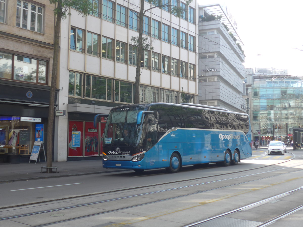 (220'969) - Optop Travel, Opfikon - Nr. 10/ZH 208'496 - Setra am 22. September 2020 in Z�rich, L�wenstrasse