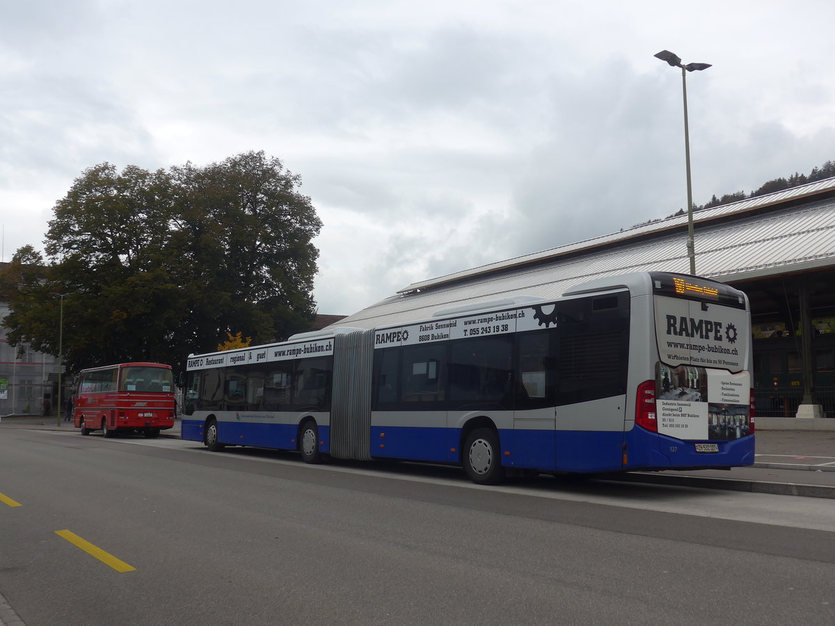 (221'869) - VZO Gr�ningen - Nr. 127/ZH 532'127 - Mercedes am 12. Oktober 2020 beim Bahnhof Bauma