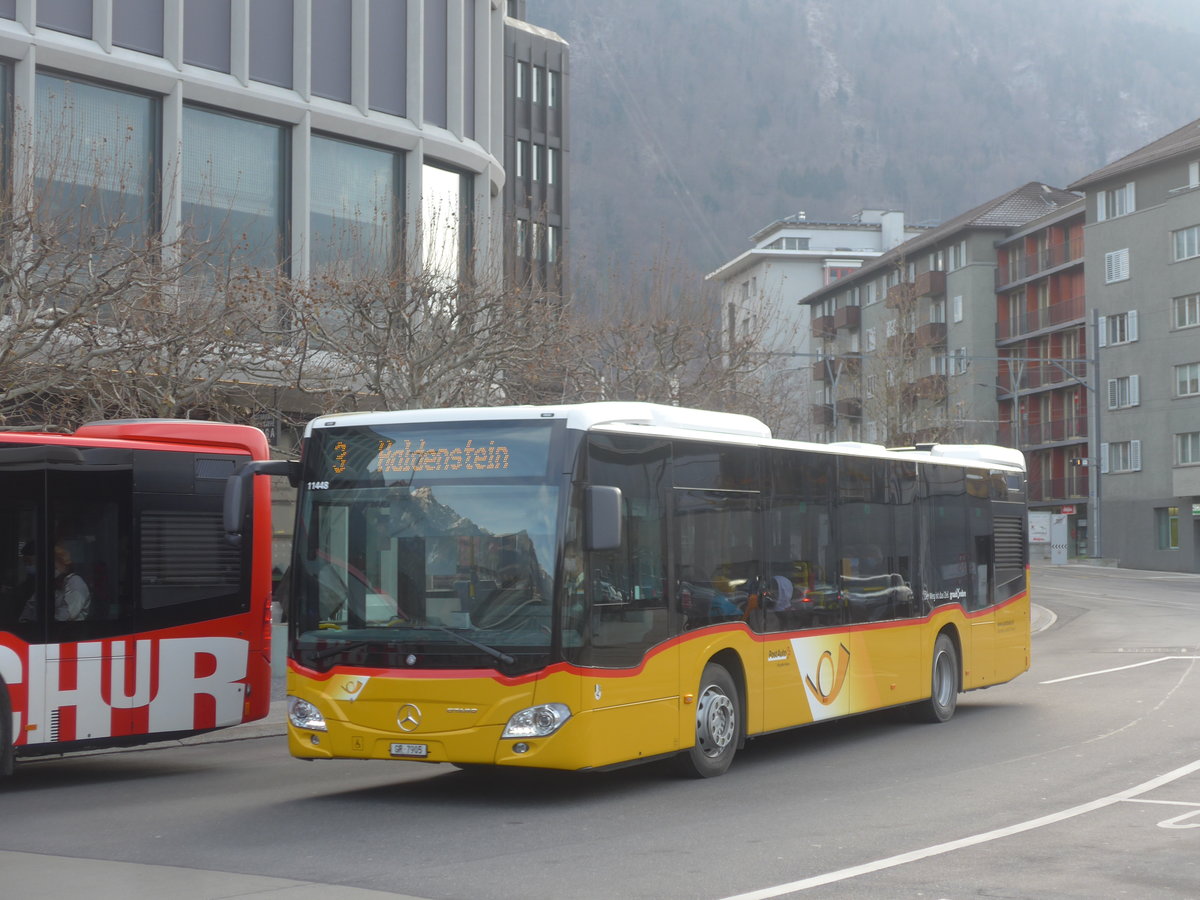 (223'242) - D�nser, Trimmis - GR 7905 - Mercedes am 2. Januar 2021 beim Bahnhof Chur