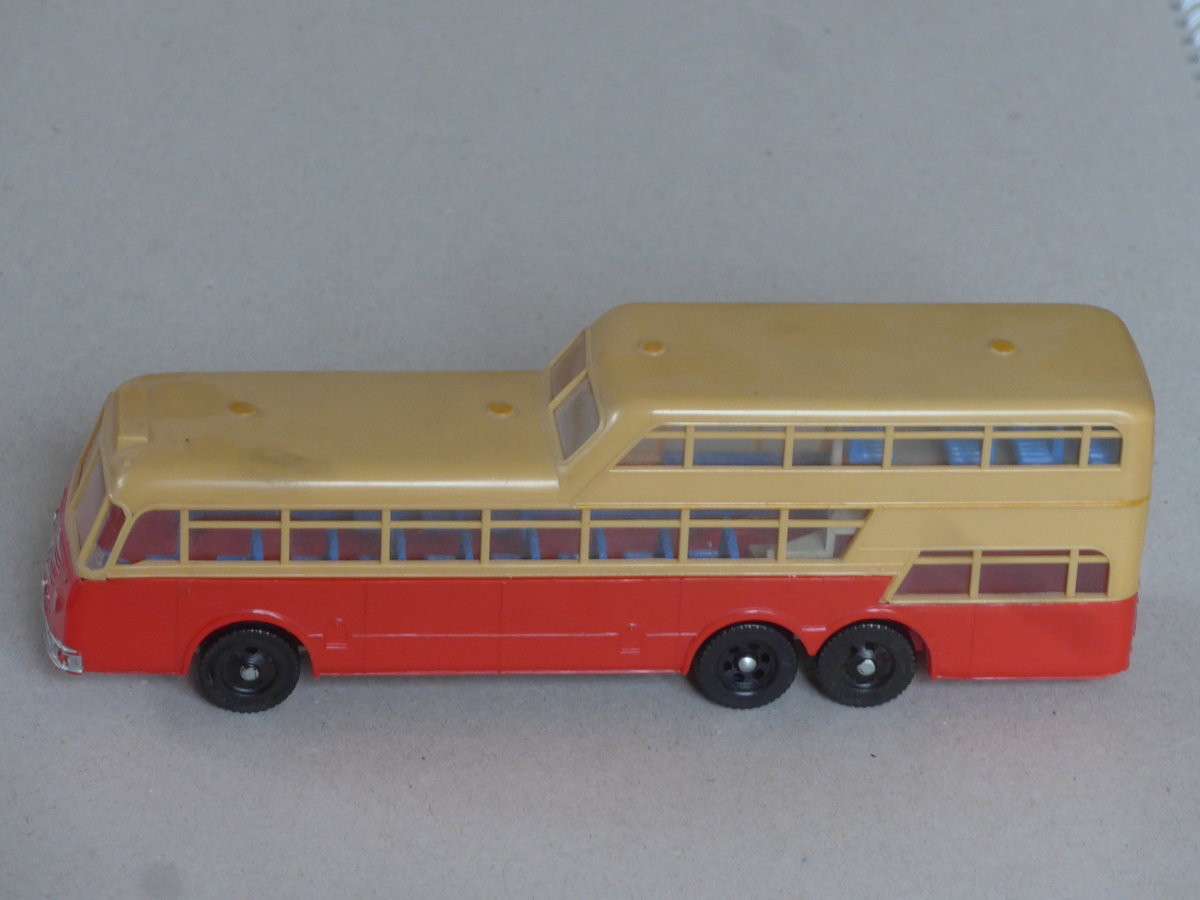 (223'339) - Aus Deutschland: ??? - L�D-V 72 - B�ssing/Ludewig Anderthalbdecker am 2. Februar 2021 in Thun (Modell)