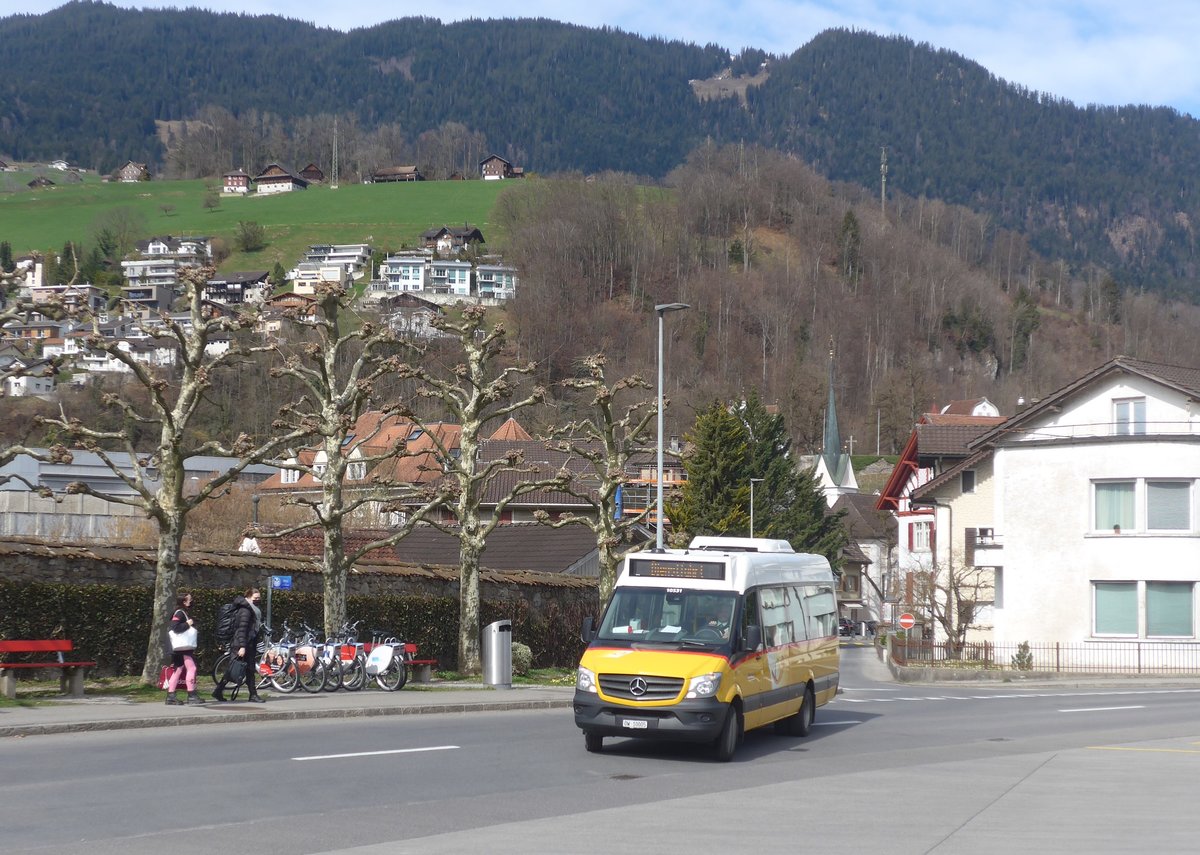 (224'062) - PostAuto Zentralschweiz - Nr. 15/OW 10'005 - Mercedes (ex Dillier, Sarnen Nr. 15) am 13. M�rz 2021 beim Bahnhof Sarnen