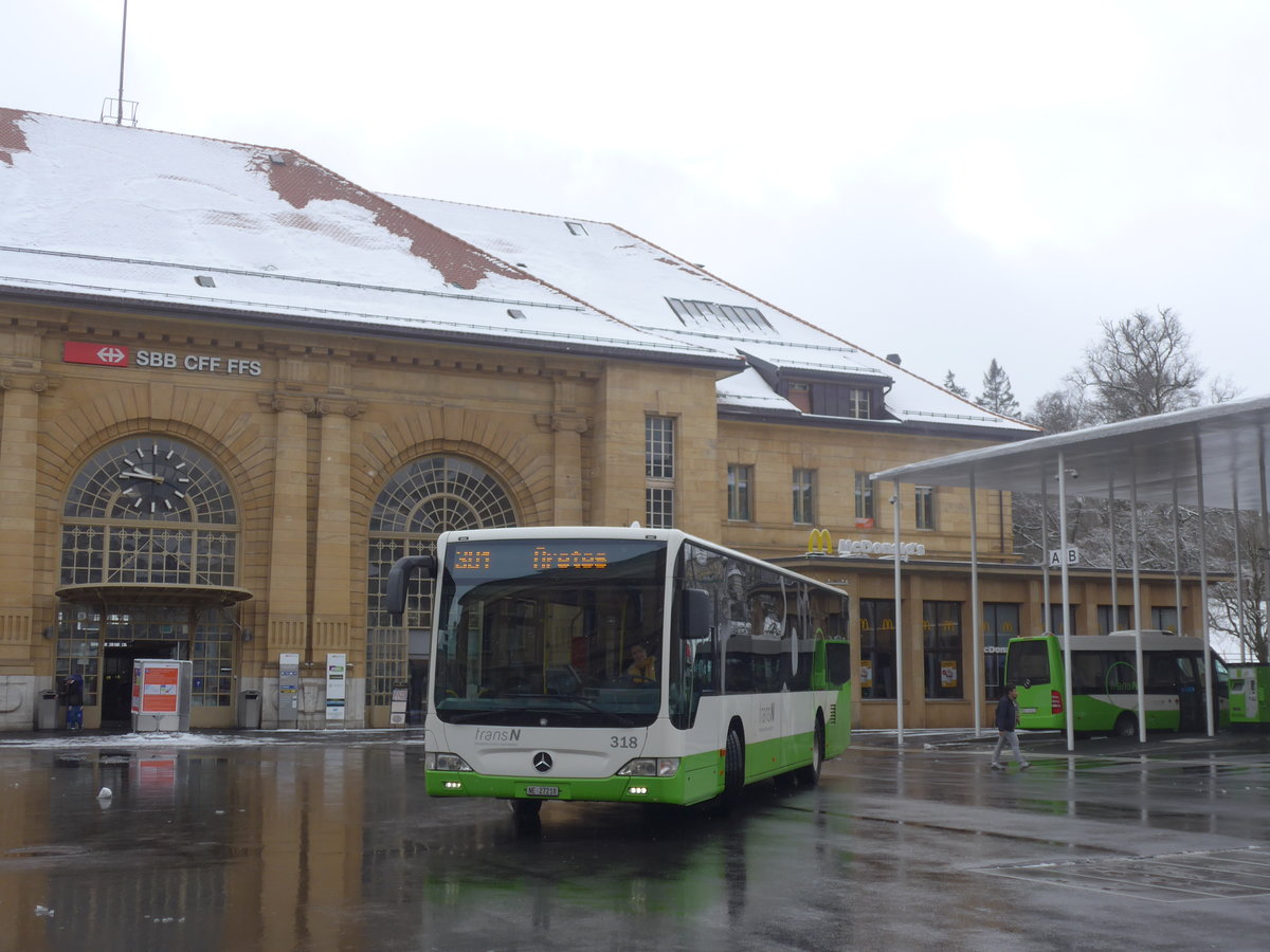(224'147) - transN, La Chaux-de-Fonds - Nr. 318/NE 27'218 - Mercedes (ex TRN La Chaux-de-Fonds Nr. 318) am 14. M�rz 2021 beim Bahnhof La Chaux-de-Fonds