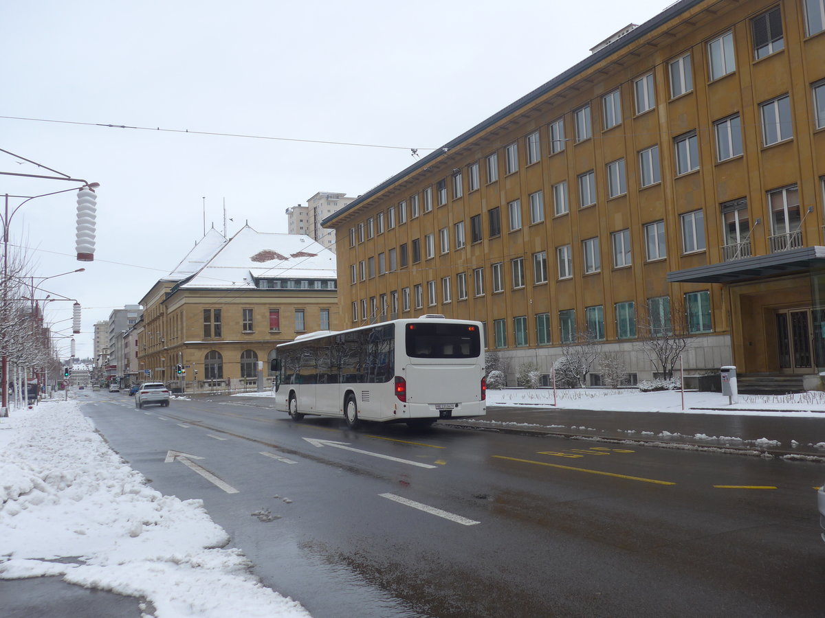 (224'163) - Interbus, Yverdon - Nr. 47/NE 231'047 - Setra (ex Nr. 6; ex SBC Chur Nr. 106) am 14. M�rz 2021 beim Bahnhof La Chaux-de-Fonds (Einsatz CarPostal)