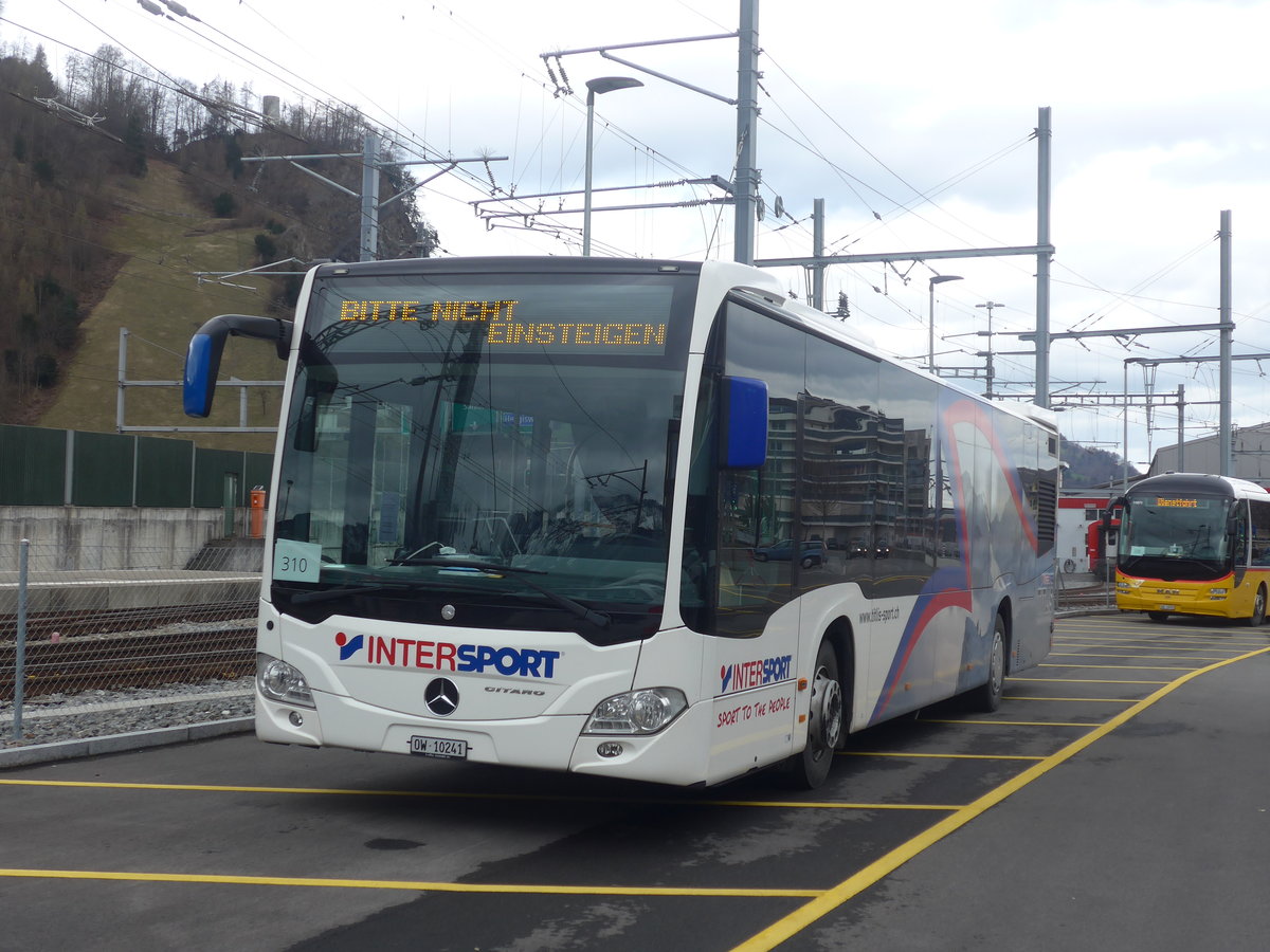 (224'430) - EAB Engelberg - Nr. 5/OW 10'241 - Mercedes (ex VZO Gr�ningen; ex Vorf�hrfahrzeug) am 27. M�rz 2021 beim Bahnhof Stansstad
