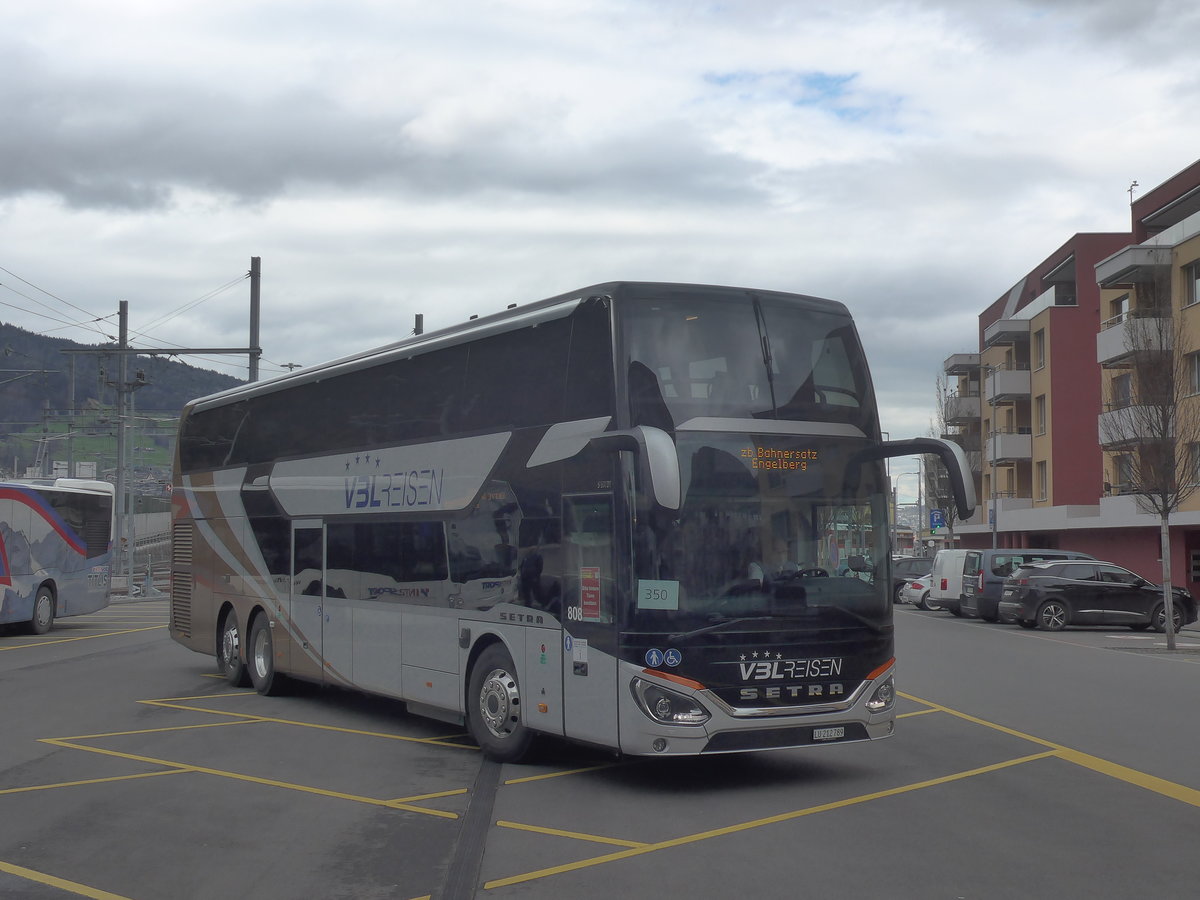 (224'443) - VBL Luzern - Nr. 808/LU 212'789 - Setra am 27. M�rz 2021 beim Bahnhof Stansstad
