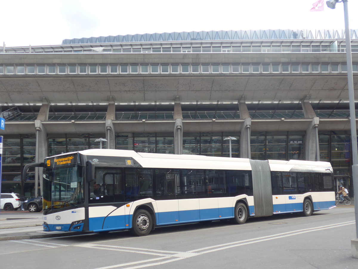 (224'454) - VBL Luzern - Nr. 103/LU 15'645 - Solaris am 27. M�rz 2021 beim Bahnhof Luzern