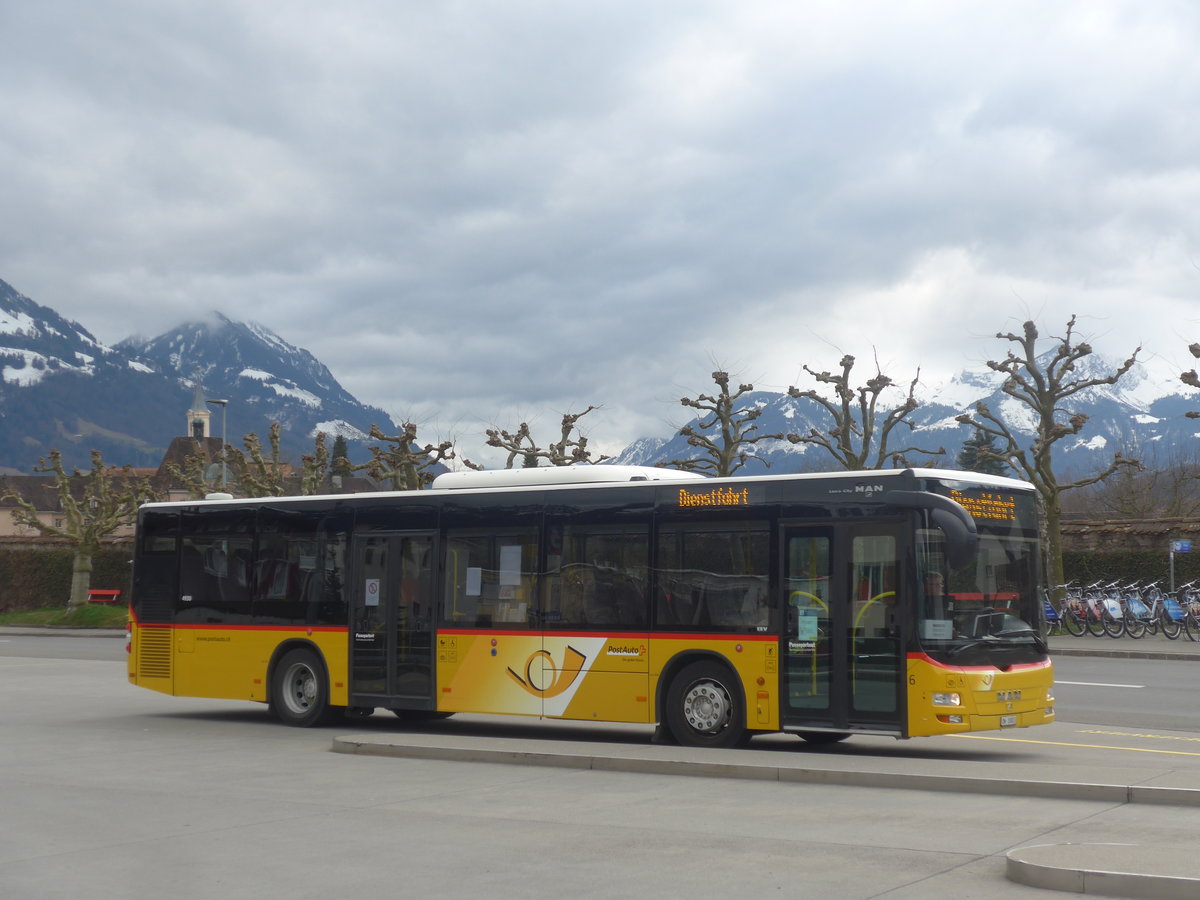 (224'463) - PostAuto Zentralschweiz - Nr. 6/OW 10'003 - MAN am 27. M�rz 2021 beim Bahnhof Sarnen