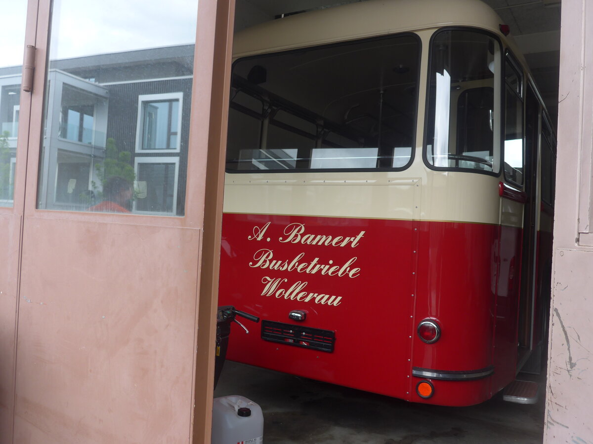 (225'779) - Bamert, Wollerau - Berna/T�scher (ex Blattmann, Wollerau) am 6. Juni 2021 in Wollerau, Garage (Teilaufnahme)