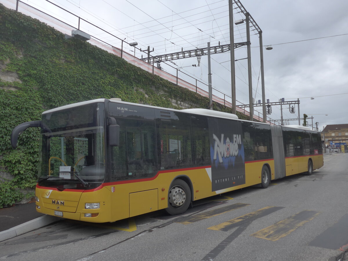 (226'836) - Buchard, Leytron - NE 165'369 - MAN (ex VS 104'346; ex Nr. 160) am 1. August 2021 beim Bahnhof Neuch�tel (Einsatz CarPostal)