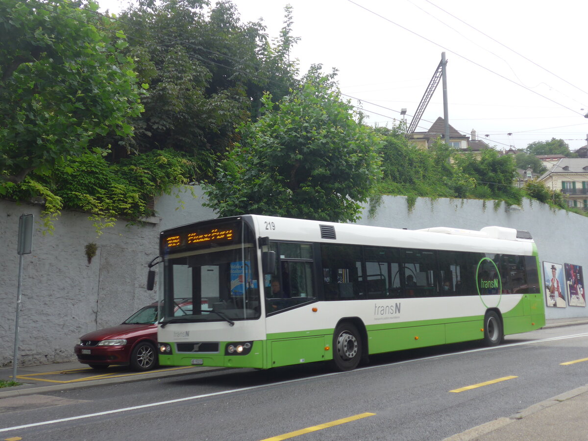 (226'921) - transN, La Chaux-de-Fonds - Nr. 219/NE 93'219 - Volvo (ex TN Neuch�tel Nr. 219) am 1. Augusut 2021 in Neuch�tel, Avenue de la Gare