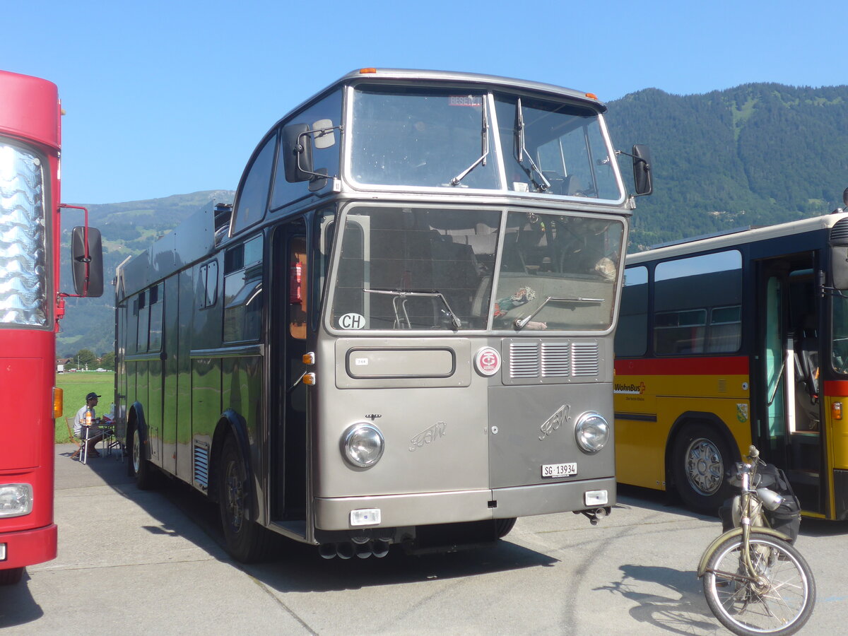 (227'377) - Schneider, Schmerikon - SG 13'934 - FBW/T�scher Hochlenker (ex Basler, Hofstetten; ex VBZ Z�rich Nr. 244) am 21. August 2021 in Interlaken, Flugplatz