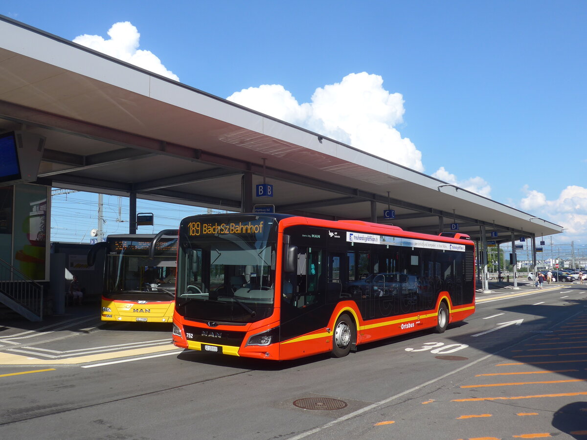 (227'799) - AHW Horgen - Nr. 752/SZ 128'931 - MAN am 4. September 2021 beim Bahnhof Pf�ffikon