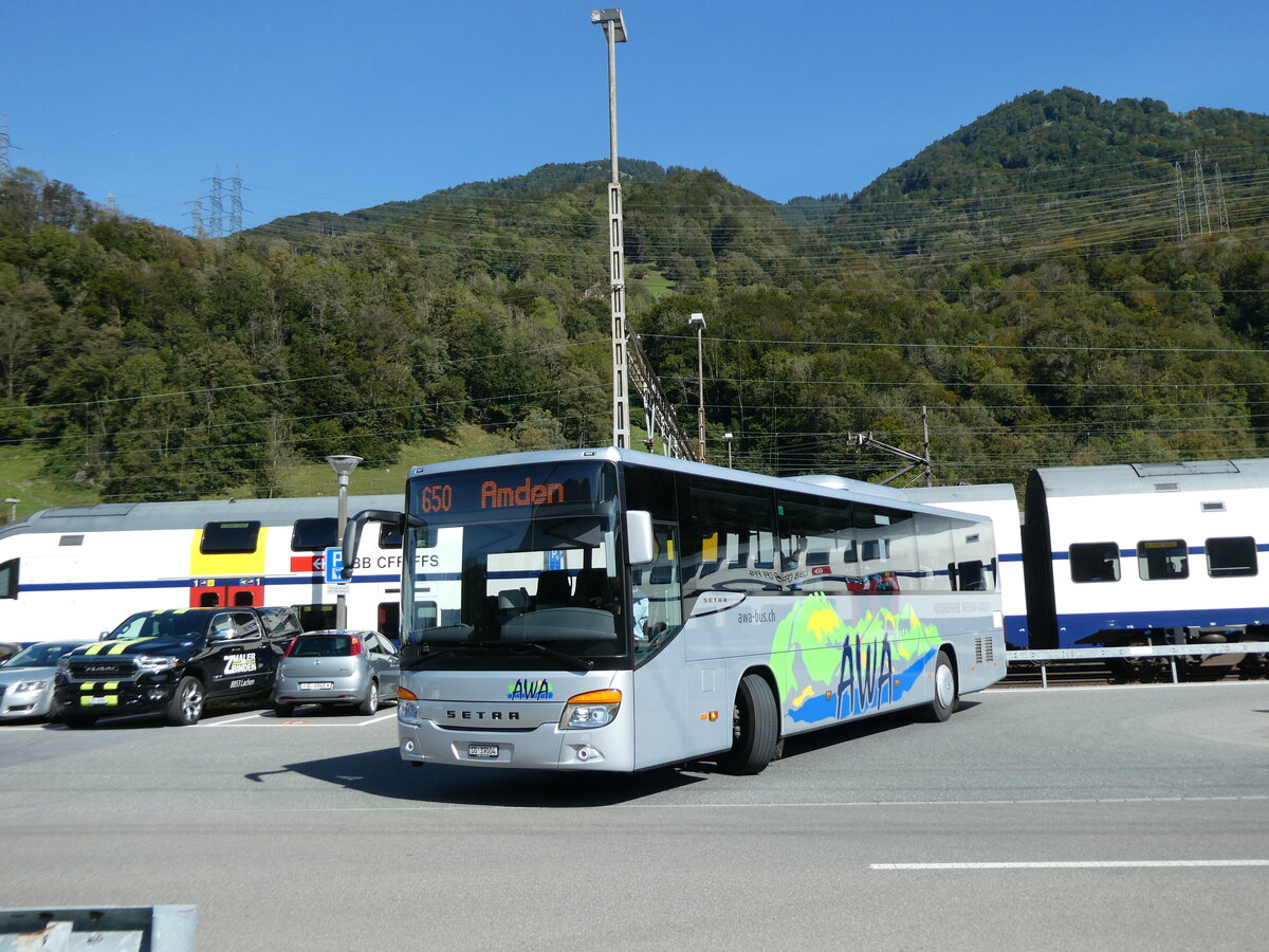 (228'595) - AWA Amden - Nr. 4/SG 39'004 - Setra am 2. Oktober 2021 beim Bahnhof Ziegelbr�cke