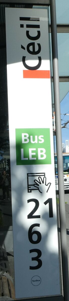 (228'846) - tl/Bus LEB-Haltestellenschild - Lausanne, C�cil - am 11. Oktober 2021
