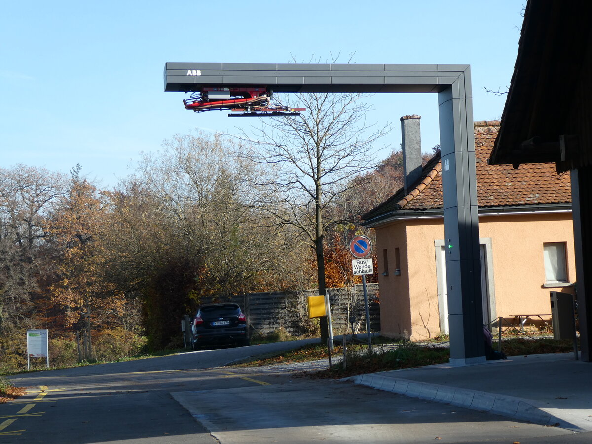 (230'498) - Ladestation f�r Elektrobusse am 11. November 2021 in Baden, Baldegg