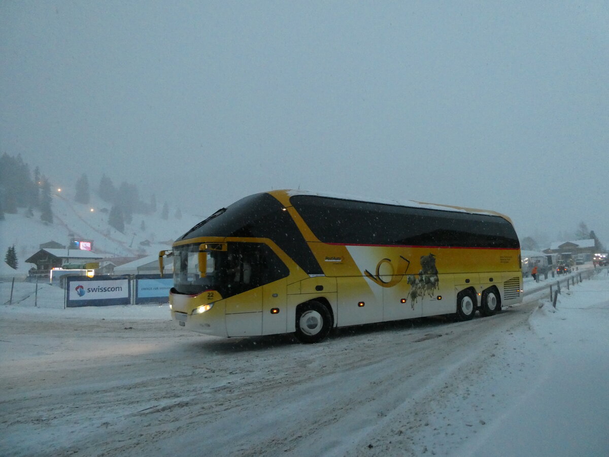 (231'788) - Tschannen, Zofingen - Nr. 22/AG 6803 - Neoplan (ex PostAuto Graub�nden) am 9. Januar 2022 in Adelboden, Weltcup