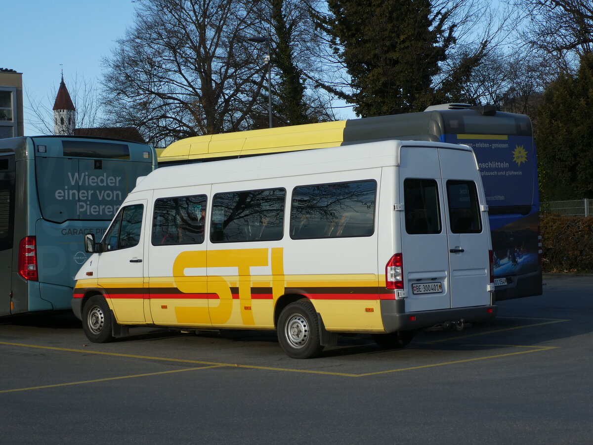 (232'251) - STI Thun - Nr. 1/BE 300'401 - Mercedes am 21. Januar 2022 bei der Schiffl�ndte Thun