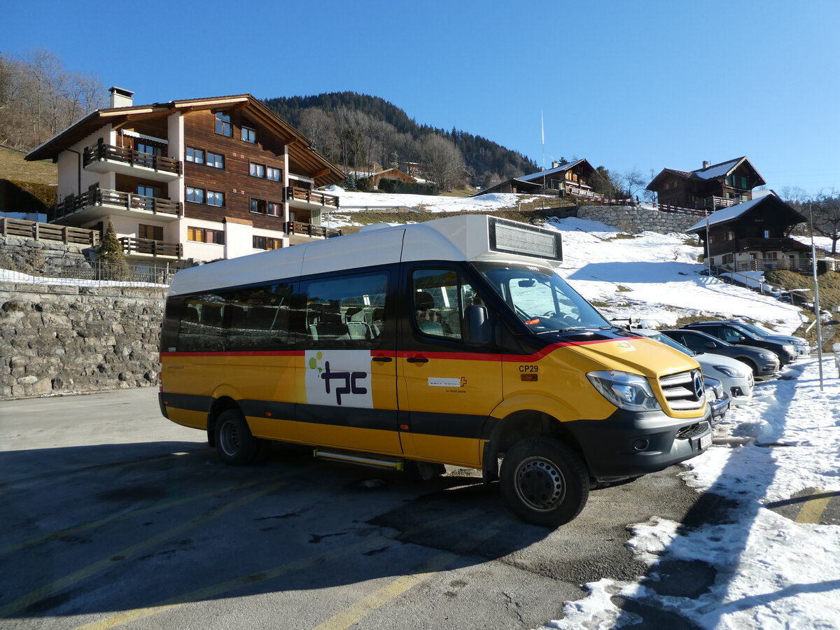 (232'266) - TPC Aigle - Nr. CP29/VD 373'476 - Mercedes am 22. Januar 2022 beim Bahnhof Le S�pey