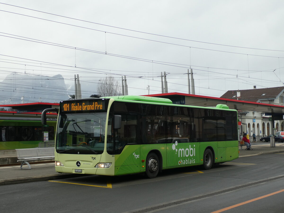 (232'581) - TPC Aigle - Nr. 654/VS 487'432 - Mercedes (ex ESKA Stiftlandkraftverkehr, D-Tirschenreuth; ex Bayerische Schl�sser, G�rten + Seen, D-M�nchen) am 31. Januar 2022 beim Bahnhof Aigle