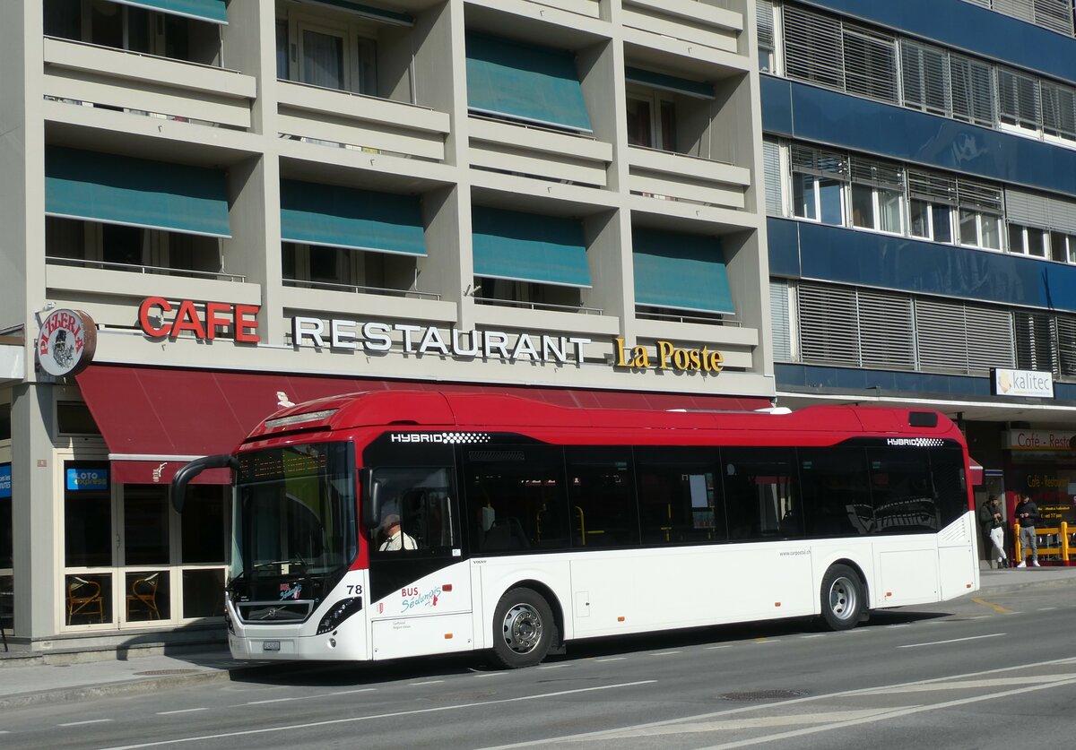 (233'451) - PostAuto Wallis - Nr. 78/VS 461'600 - Volvo am 7. M�rz 2022 beim Bahnhof Sion