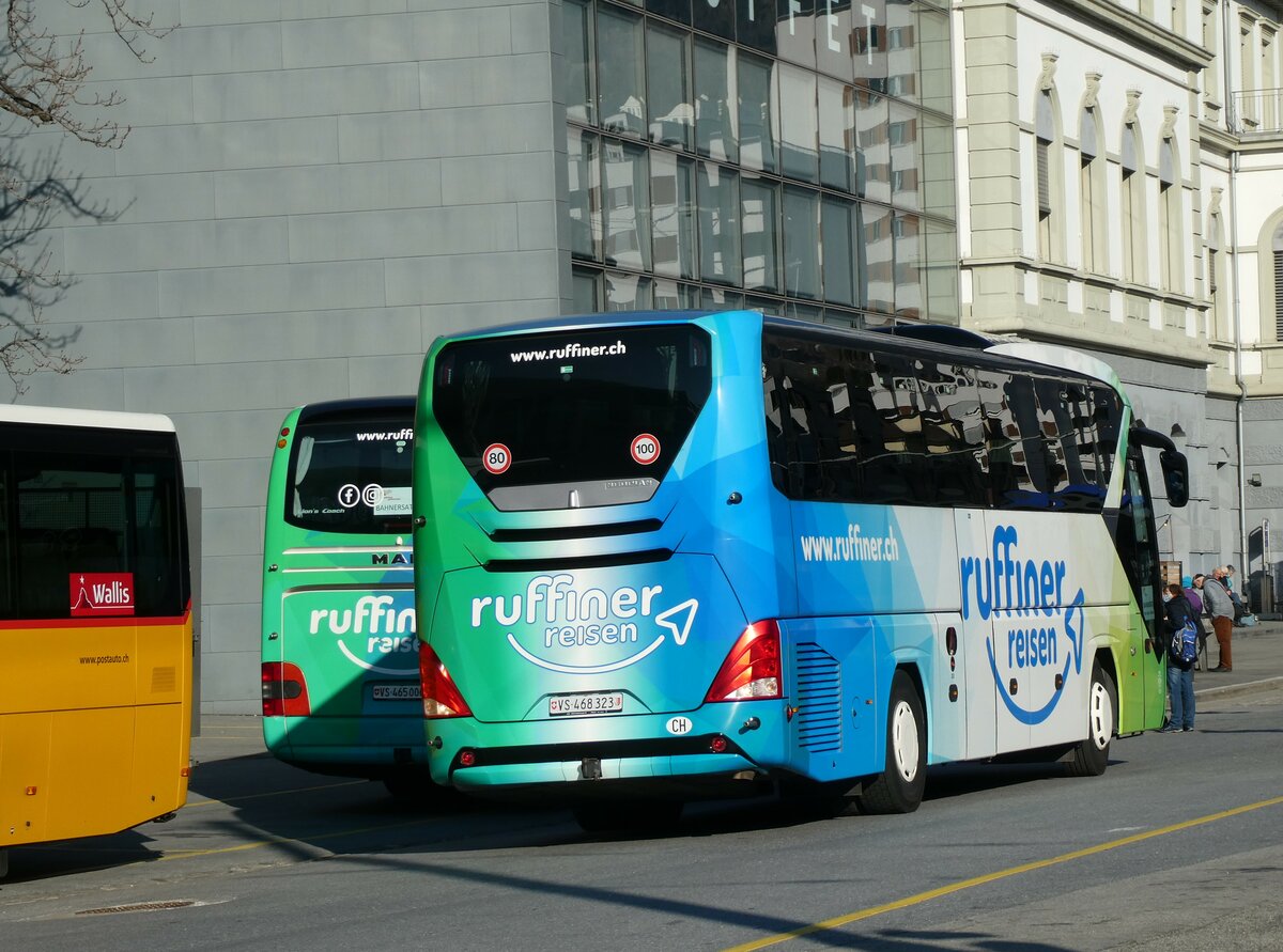 (233'491) - Ruffiner, Turtmann - VS 468'323 - Neoplan am 7. M�rz 2022 beim Bahnhof Brig