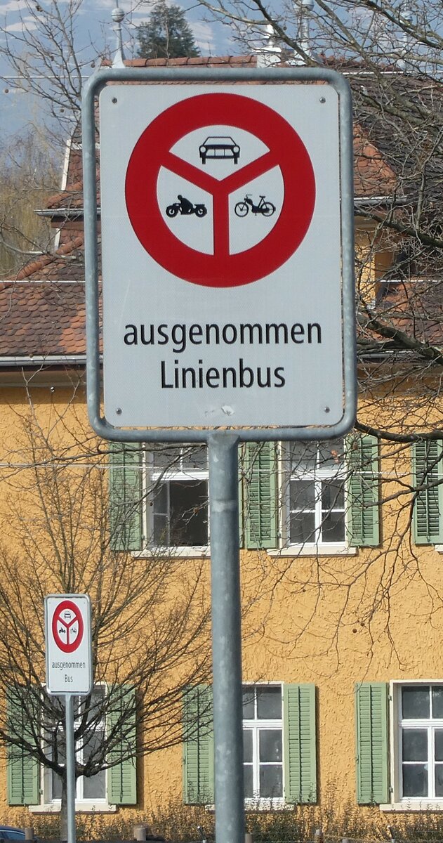 (233'529) - ausgenommen Linienbus am 8. M�rz 2022 beim Bahnhof Schaan
