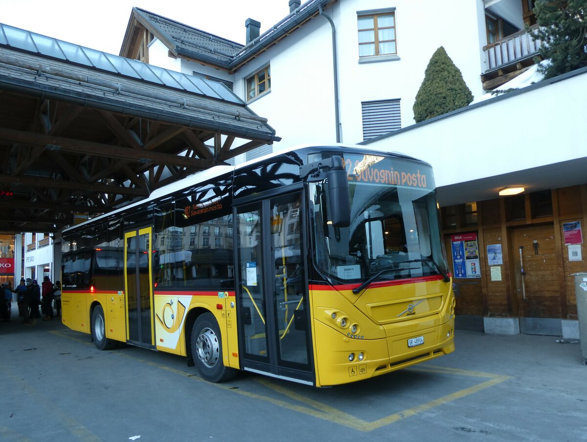 (233'631) - Reptrans, Salouf - GR 48'904 - Volvo am 9. M�rz 2022 in Lenzerheide, Post