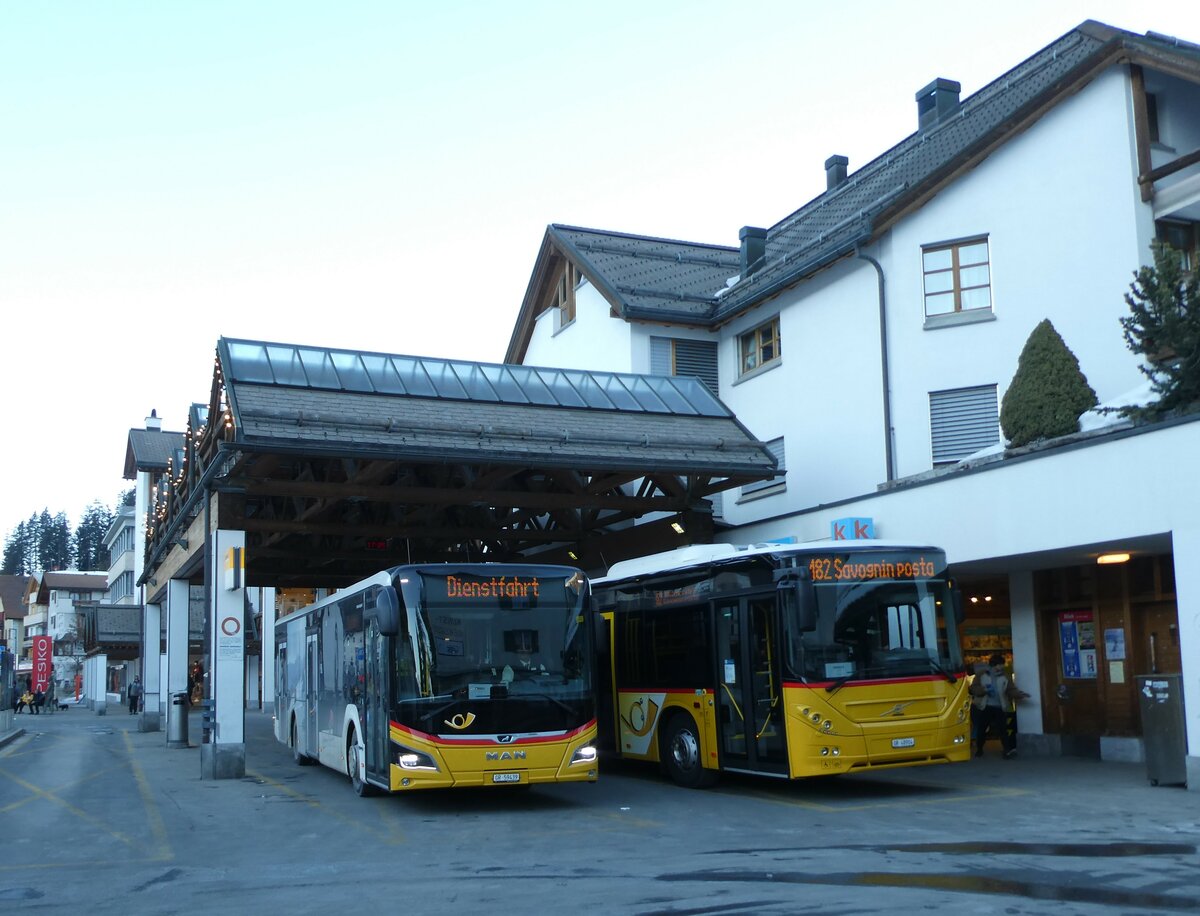 (233'632) - Bossi&Hemmi, Tiefencastel - GR 59'439 - MAN am 9. M�rz 2022 in Lenzerheide, Post