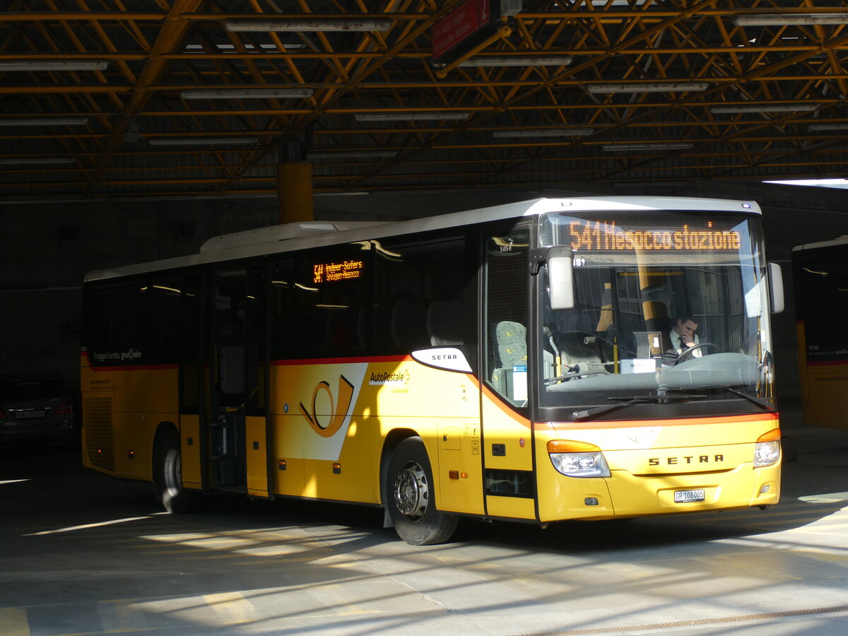 (233'748) - TpM, Mesocco - Nr. 5/GR 108'005 - Setra am 11. M�rz 2022 in Thusis, Postautostation