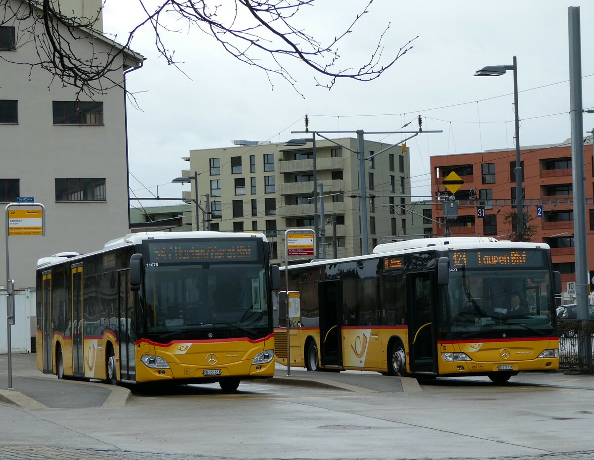 (234'234) - Wieland, Murten - Nr. 125/FR 300'631 - Mercedes am 8. April 2022 beim Bahnhof D�dingen