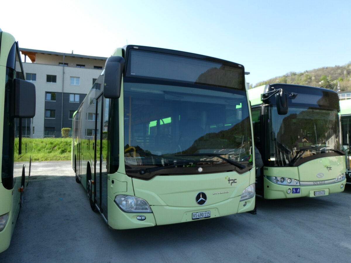(234'555) - TPC Aigle - Nr. 652/VS 490'115 - Mercedes (ex Bayerische Schl�sser, G�rten + Seen, D-M�nchen) am 15. April 2022 in Monthey, Garage