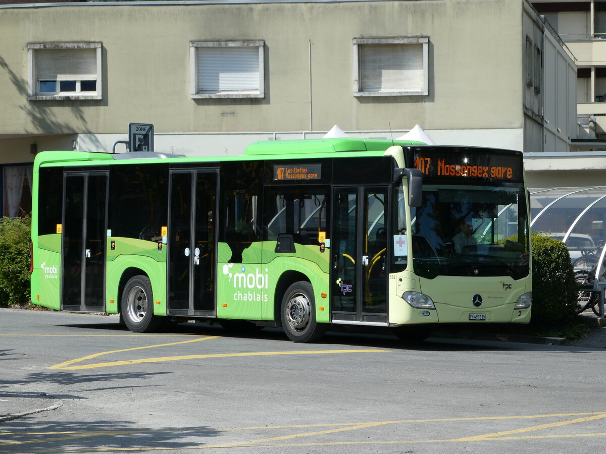 (234'914) - TPC Aigle - Nr. 652/VS 490'115 - Mercedes (ex Bayerische Schl�sser, G�rten + Seen, D-M�nchen) am 30. April 2022 beim Bahnhof Monthey CFF