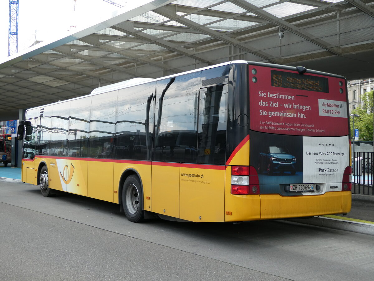 (235'153) - PostAuto Z�rich - Nr. 344/ZH 780'696 - MAN am 4. Mai 2022 beim Bahnhof Horgen