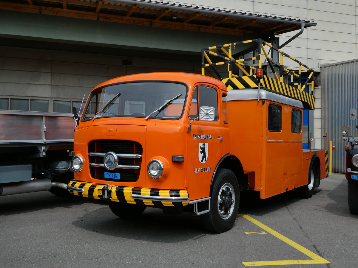 (235'352) - VBSG St. Gallen - SG 418 - Saurer am 7. Mai 2022 in Attikon, Wegm�ller