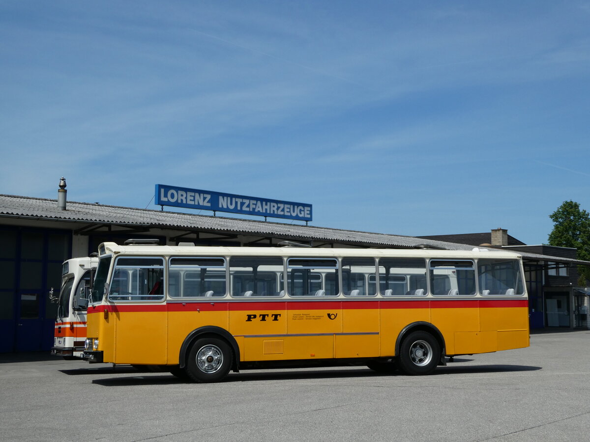 (235'669) - Gast, Reutigen - BE 113'160 - Saurer/T�scher (ex HPTrans, Thusis; ex Mauerhofer, Worb; ex Erni, Schupfart Nr. 3; ex P 24'636) am 15. Mai 2022 in Lyssach, Lorenz