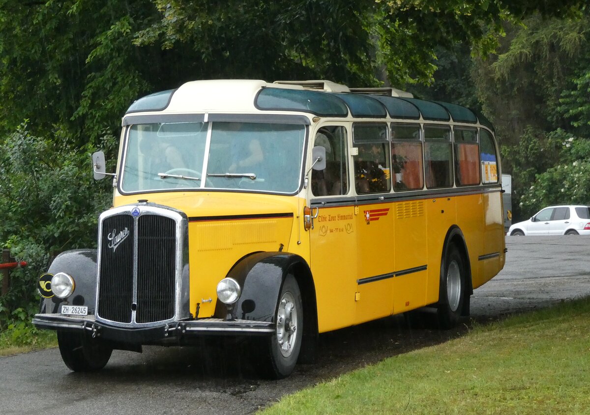 (236'806) - Mosimann, Aesch - ZH 26'245 - Saurer/T�scher (ex diverse Besitzer; ex Fravi, Andeer) am 5. Juni 2022 beim Bahnhof Hendschiken