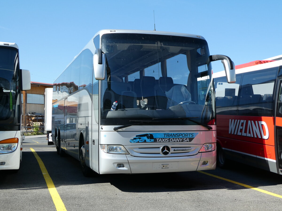 (238'571) - Transports Taxis Dany, Rolle - Nr. 4 - Mercedes am 30. Juli 2022 in Kerzers, Interbus