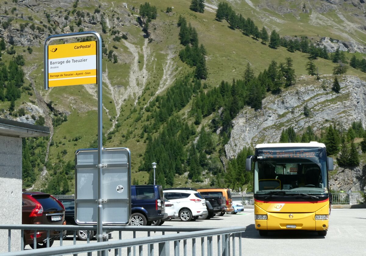 (238'692) - Buchard, Leytron - Nr. 250/VS 243'998 - Irisbus am 31. Juli 2022 in Anz�re, Barrage de Tseuzier