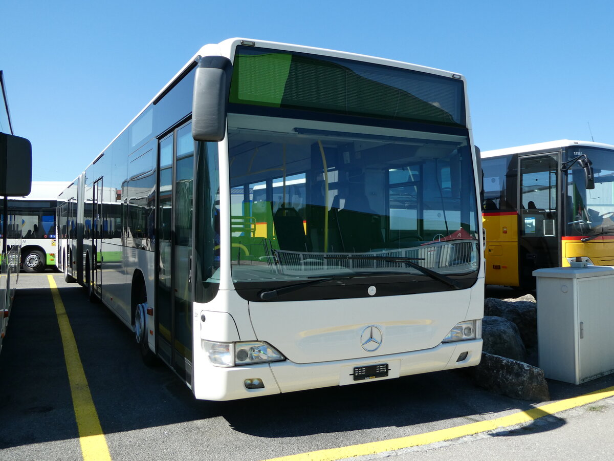 (238'742) - Interbus, Yverdon - Nr. 221 - Mercedes (ex VBL Luzern Nr. 158) am 1. August 2022 in Kerzers, Interbus