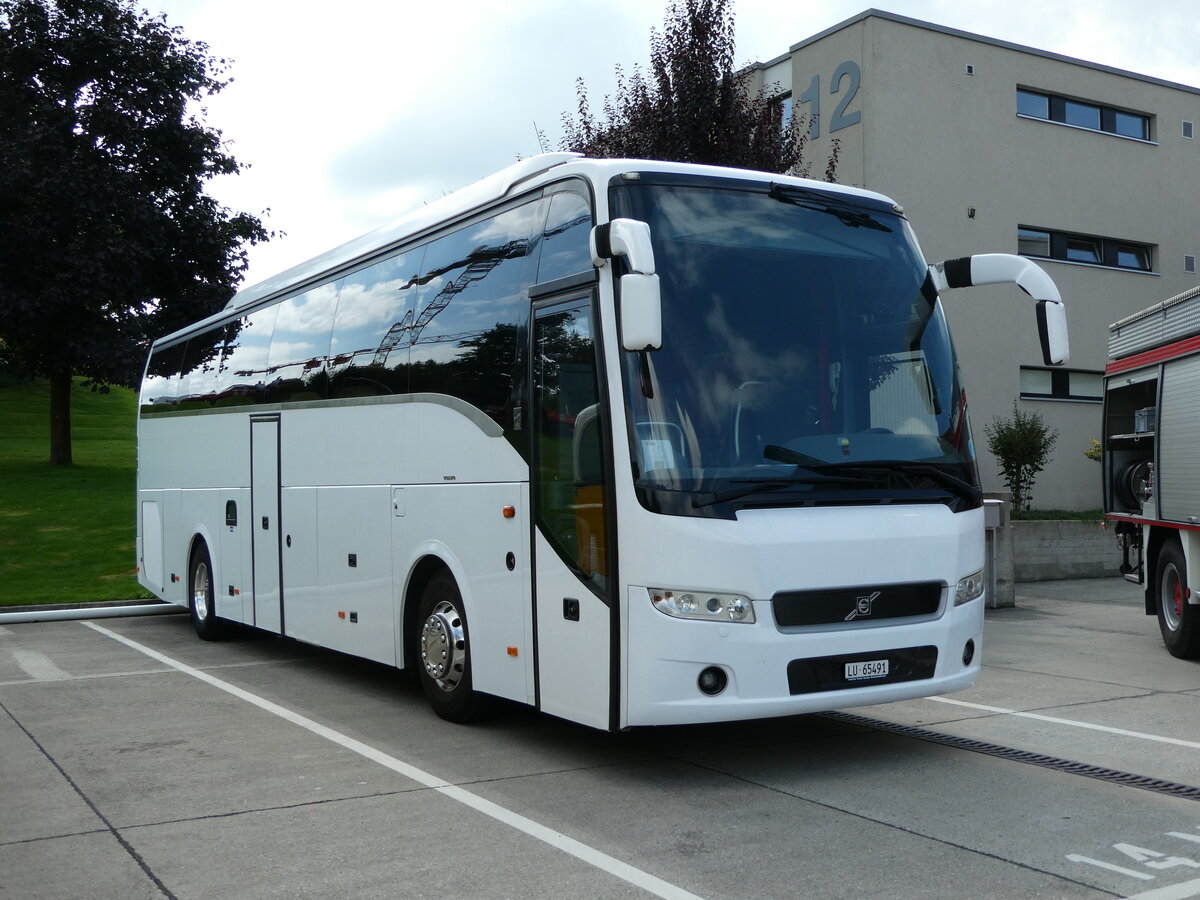 (239'697) - G�gler, Weggis - LU 65'491 - Volvo am 27. August 2022 in Oberkirch, CAMPUS Sursee
