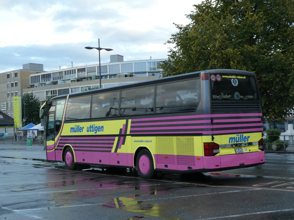 (239'989) - M�ller, Uttigen - BE 14'452 - Setra am 10. September 2022 in Thun, CarTerminal