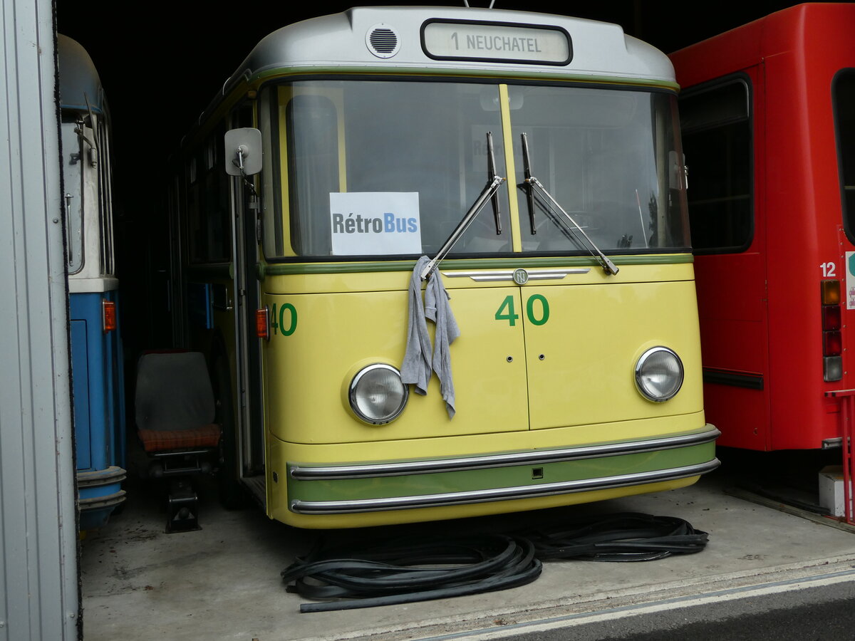 (240'169) - TN Neuch�tel (R�trobus) - Nr. 40 - Saurer/Hess Trolleybus (ex TPF Fribourg Nr. 340; ex TF Fribourg Nr. 40) am 24. September 2022 in Moudon, R�trobus