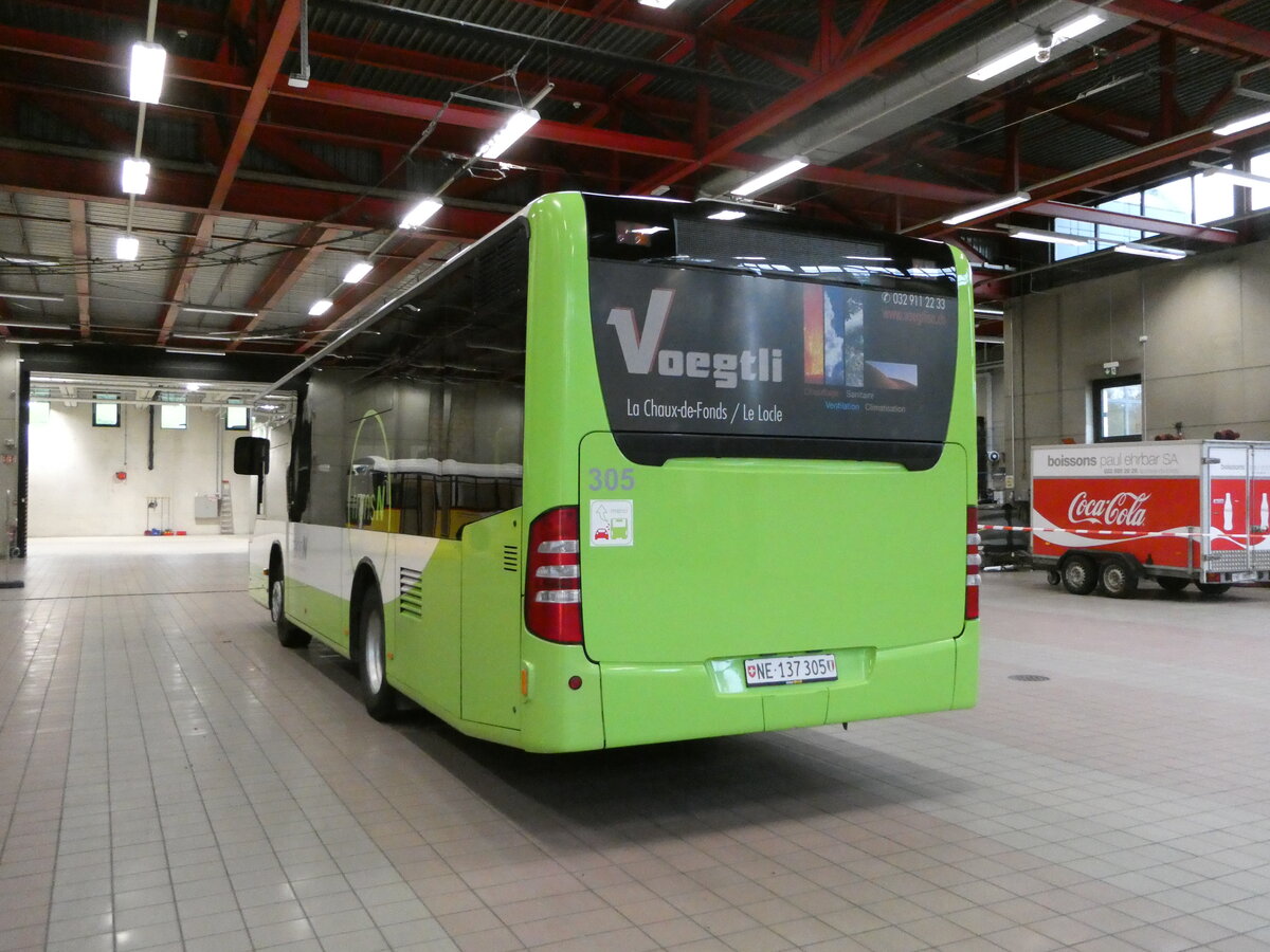 (240'369) - transN, La Chaux-de-Fonds - Nr. 305/NE 137'305 - Mercedes am 1. Oktober 2022 in La Chaux-de-Fonds, D�p�t