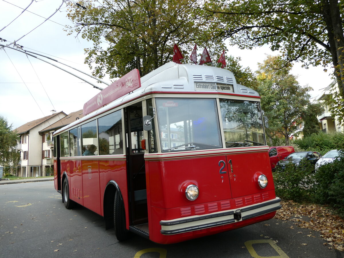 (240'804) - VB Biel - Nr. 21 - Berna/Hess Trolleybus am 9. Oktober 2022 in Biel, L�hre