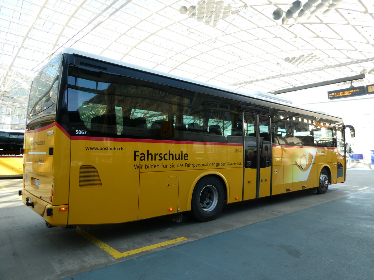 (242'305) - PostAuto Graub�nden - GR 175'032 - Irisbus (ex PostAuto Bern) am 8. November 2022 in Chur, Postautostation